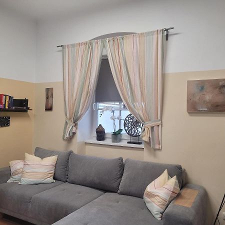Bullsliving Seeapartment 1 Am Corso Velden am Woerthersee Exterior photo