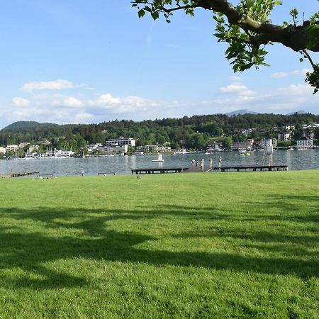 Bullsliving Seeapartment 1 Am Corso Velden am Woerthersee Exterior photo
